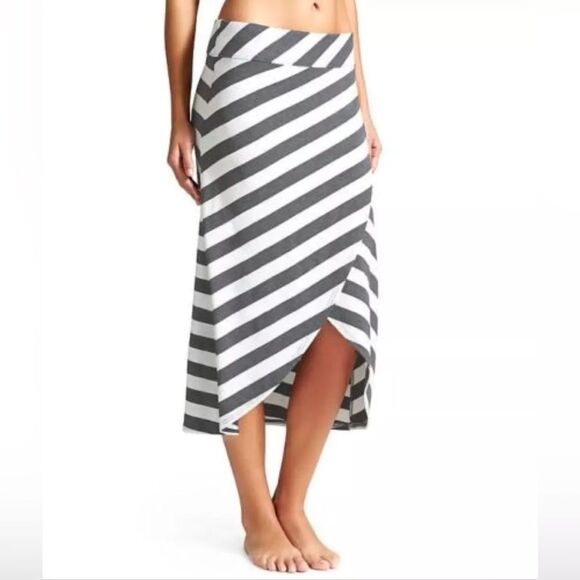 Athleta Ribbon Stripes Midi Skirt Navy Heather and White Size Small - Picture 1 of 6